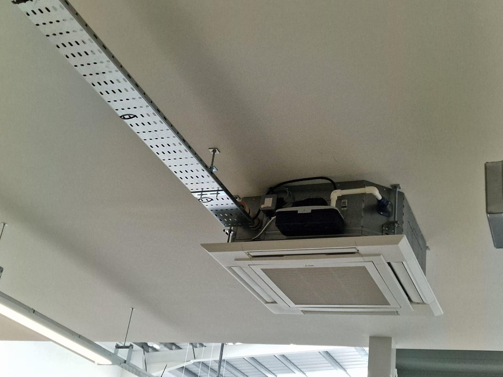Commercial air conditioning in Kettering